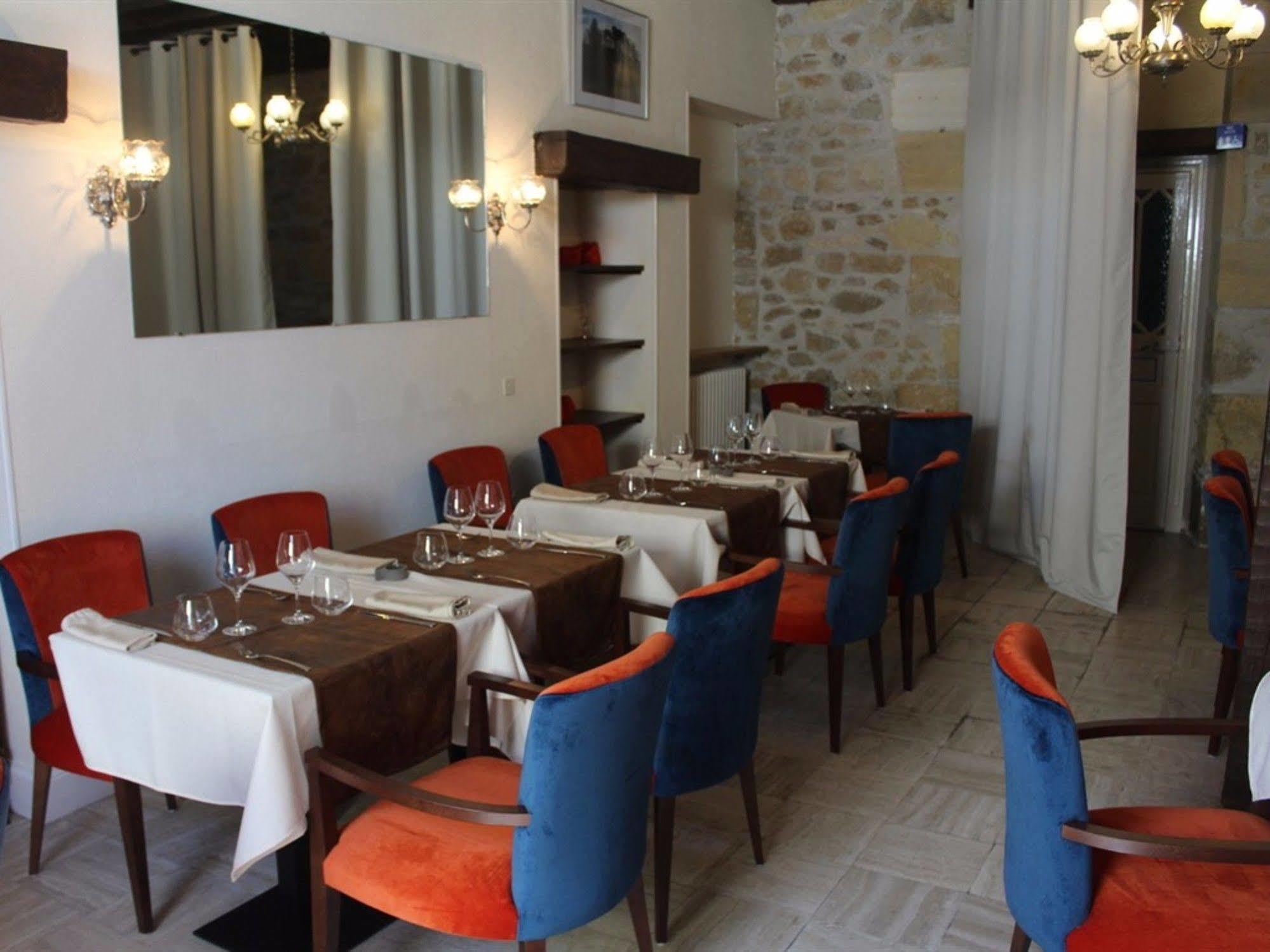 Hotel De France Et De Russie Thiviers Ngoại thất bức ảnh
