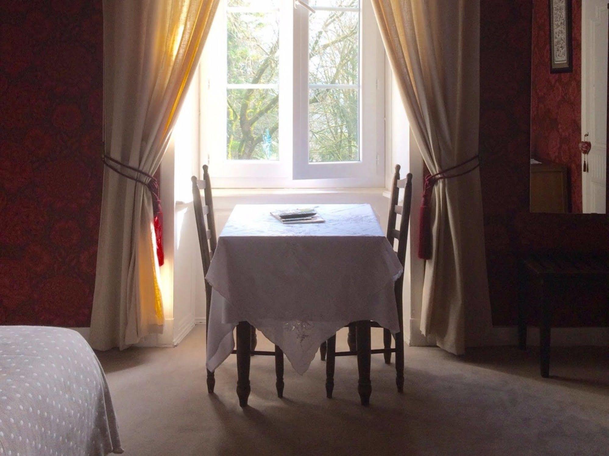 Hotel De France Et De Russie Thiviers Ngoại thất bức ảnh
